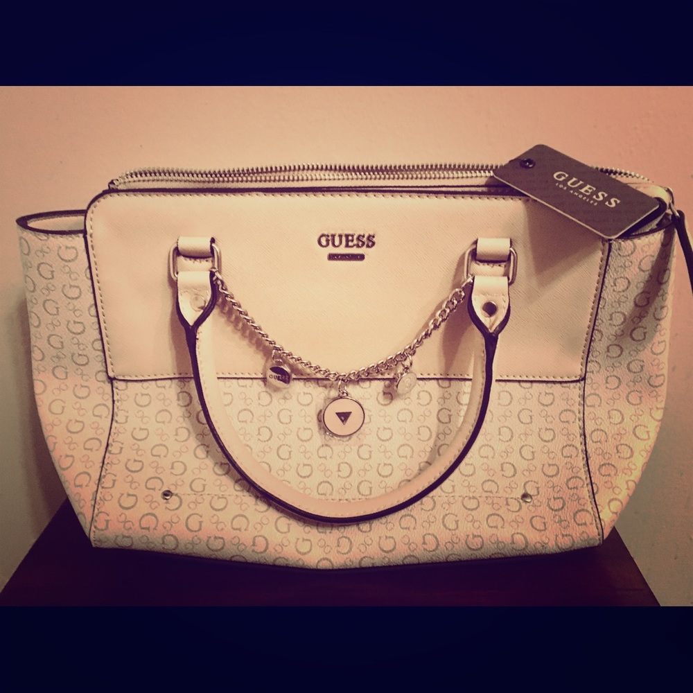 ❤️ ⭐️ Guess Purse ⭐️❤️